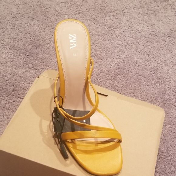 Shoes - Picture 2 of 2